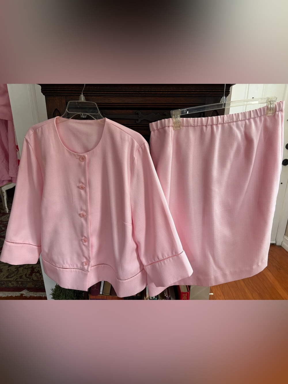 Drapers&Damons: size 20, Two-Piece Light Pink Skirt Set